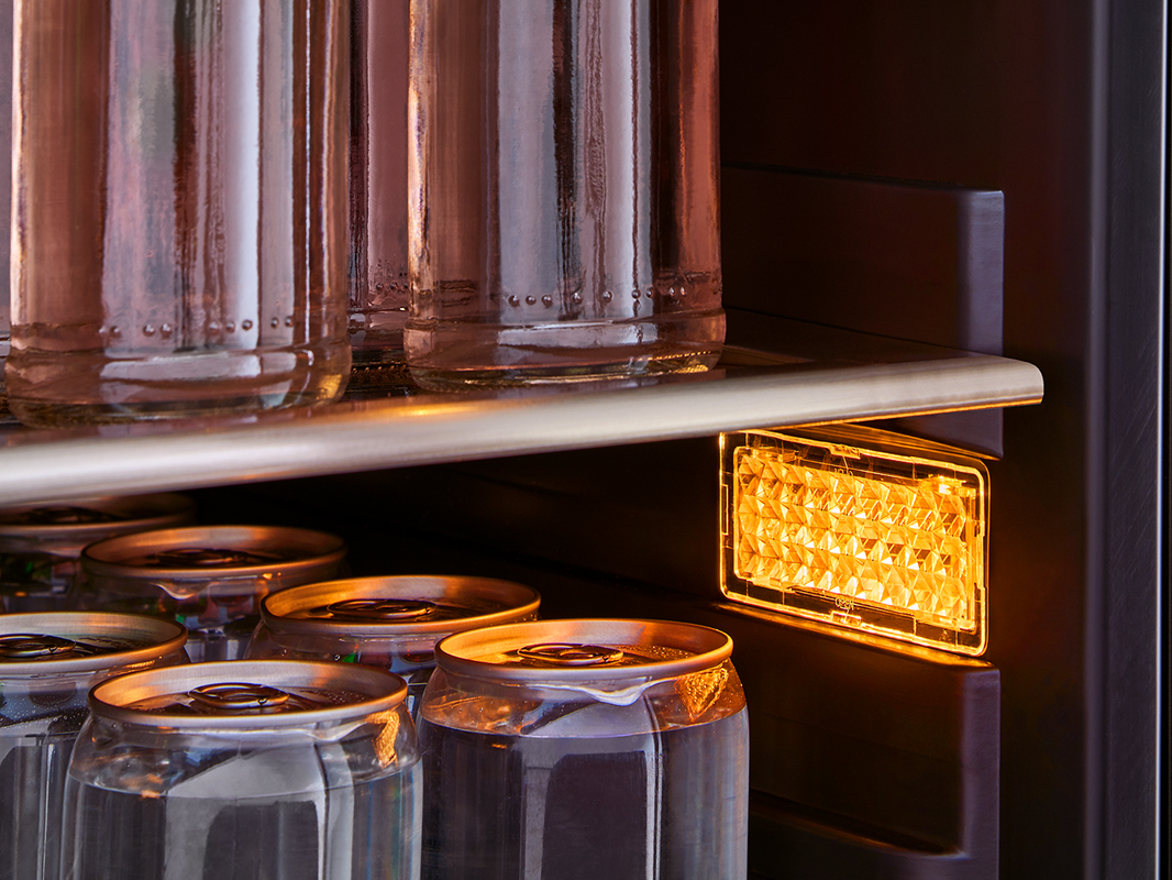 Zephyr Presrv™ Single Zone Beverage Cooler 3-Color LED in Amber