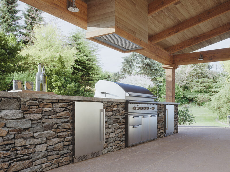 Zephyr Presrv™ Outdoor Beverage Cooler